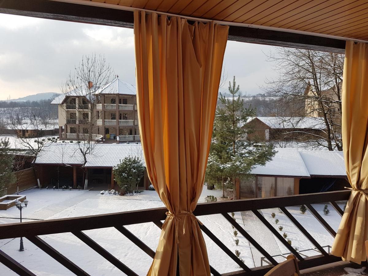 U Neli Otel Solochin Dış mekan fotoğraf